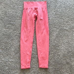 NVGTN coral size XS contour leggings
